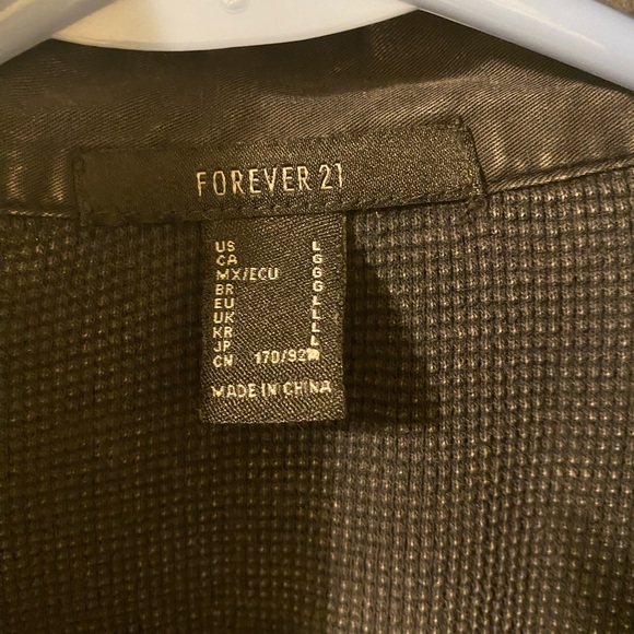 Drop-Sleeve Button-Up Shacket - Picture 5 of 5